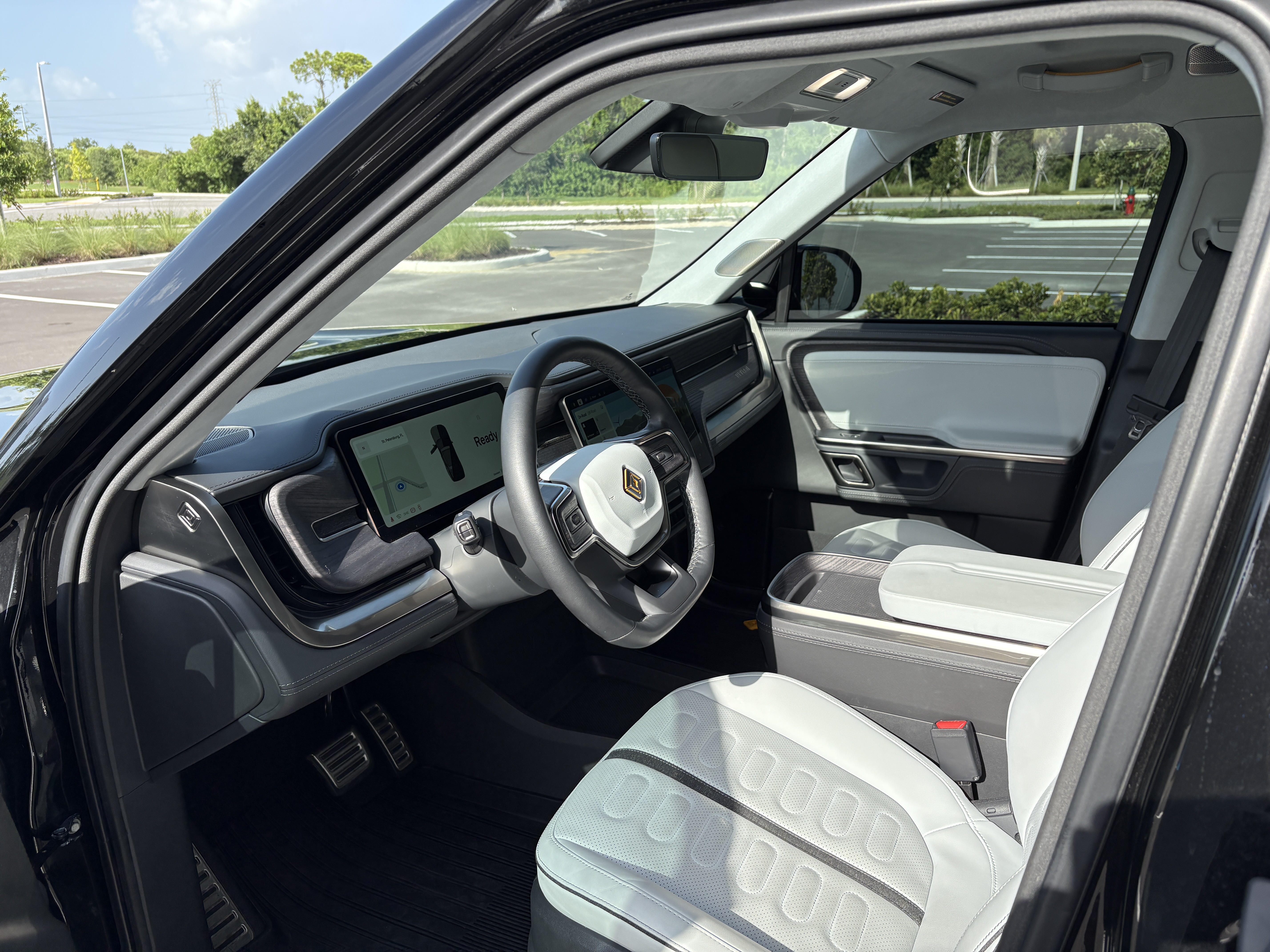 Used 2024 Rivian R1S Adventure Quad AWD/4WD image 10