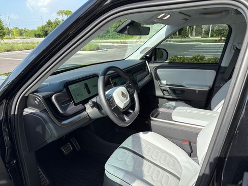 Used 2024 Rivian R1S Adventure Quad AWD/4WD image 10