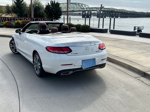 Used 2017 Mercedes-Benz C 300 4MATIC Cabriolet image 11