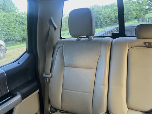 Used 2017 Ford F250 Lariat w/ Lariat Ultimate Package AWD/4WD image 9