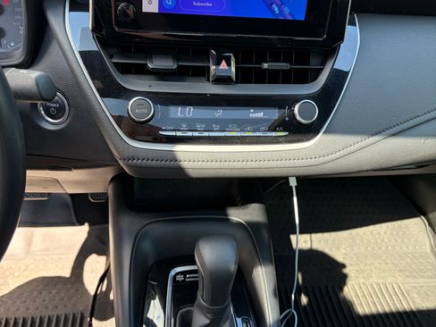 Used 2023 Toyota Corolla SE image 8