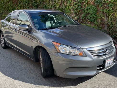 Used 2012 Honda Accord SE image 1