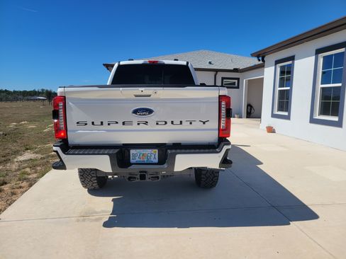 Used 2023 Ford F250 Lariat w/ Lariat Ultimate Package image 2