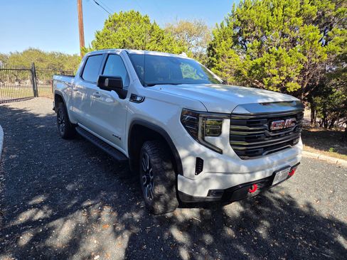 Used 2023 GMC Sierra 1500 AT4 w/ Technology Package image 1