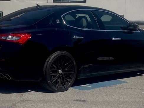 Used 2019 Maserati Ghibli S RWD image 1