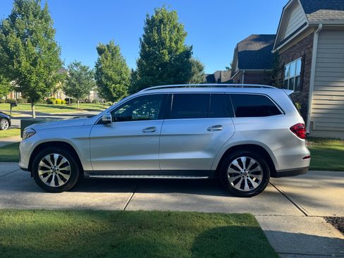 Used 2019 Mercedes-Benz GLS 450 4MATIC image 4