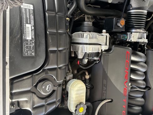 Used 2002 Chevrolet Corvette Coupe w/ Preferred Equipment Group2 image 4