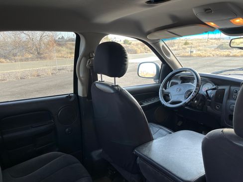 Used 2002 Dodge Ram 1500 Truck 4x4 Quad Cab image 2