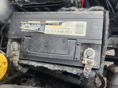 Used 2015 Chrysler Town & Country Touring w/ Driver Convenience Group image 18