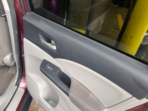 Used 2014 Honda CR-V LX image 12