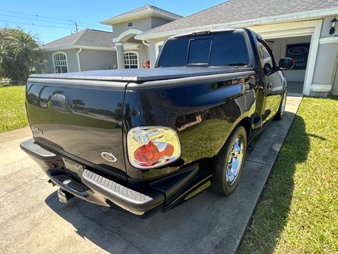 Used 2004 Ford F150 Lightning image 16