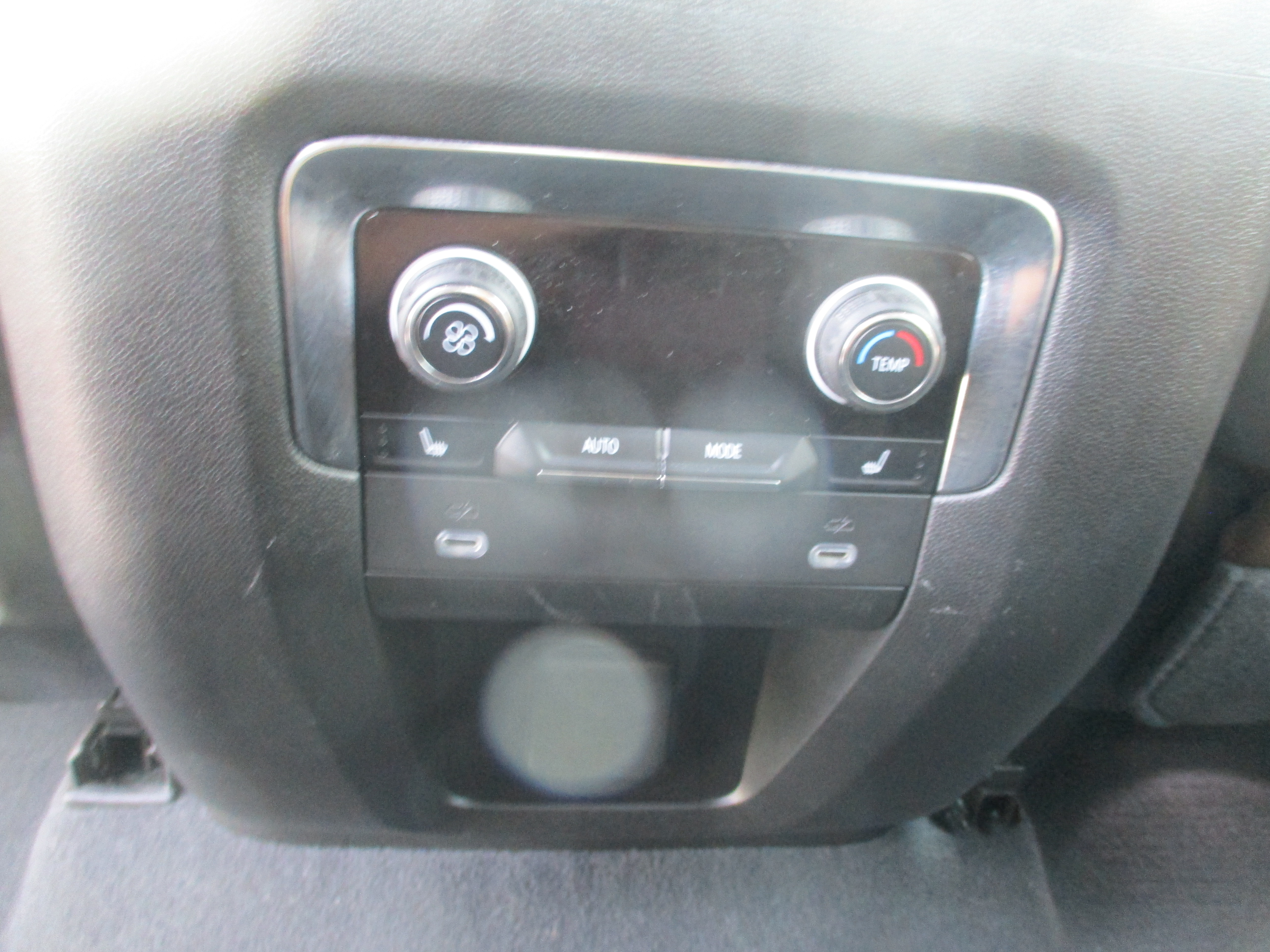 Used 2023 Chevrolet Tahoe High Country AWD/4WD image 14
