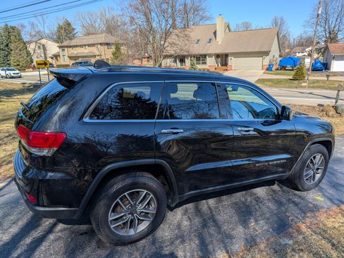 Used 2019 Jeep Grand Cherokee Limited w/ Trailer Tow Group IV image 12
