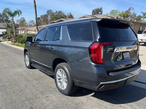 Used 2021 GMC Yukon SLT w/ Rear Media and Nav Package image 5