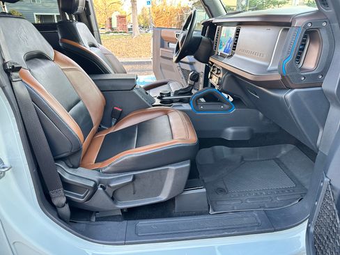 Used 2023 Ford Bronco Outer Banks w/ Sasquatch Package image 20