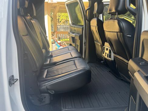 Used 2019 Ford F150 Lariat AWD/4WD image 18