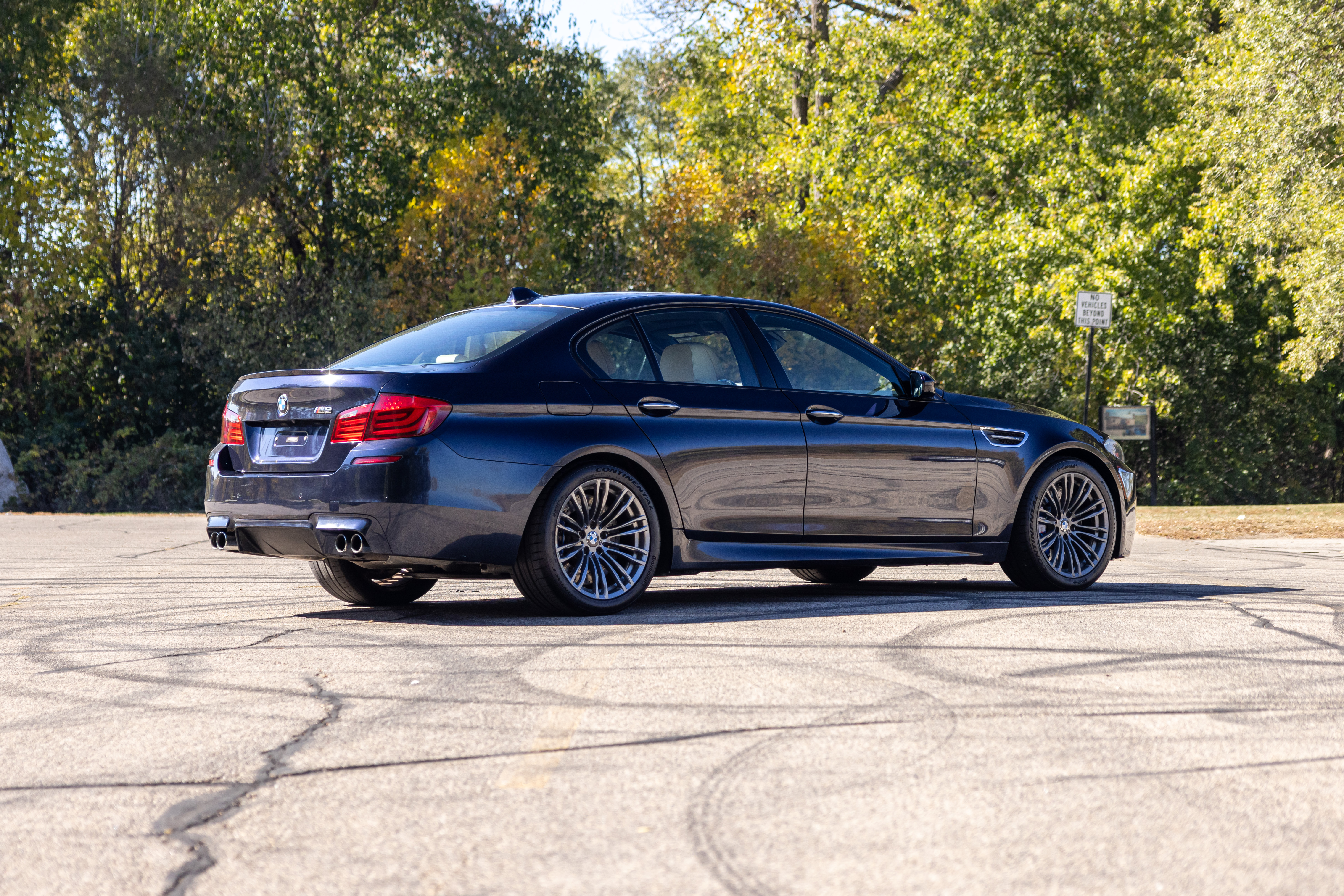 Used 2013 BMW M5 RWD image 13