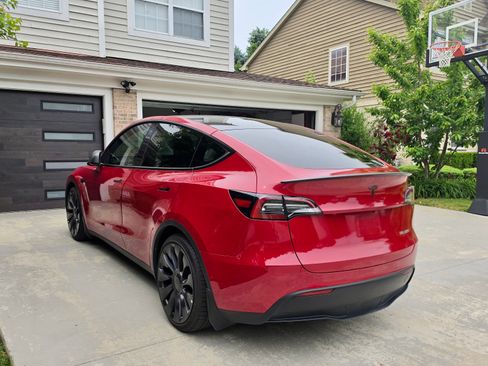 Used 2022 Tesla Model Y Performance AWD/4WD image 5