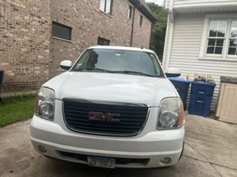 Used 2008 GMC Yukon XL SLT AWD/4WD image 10