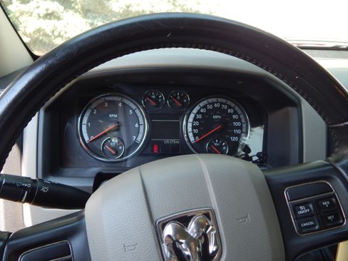 Used 2012 RAM 1500 Big Horn AWD/4WD image 6
