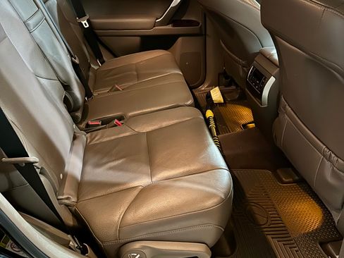 Used 2017 Lexus GX 460 image 15