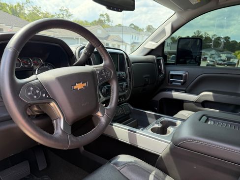 Used 2017 Chevrolet Silverado 3500 LTZ w/ Duramax Plus Package image 10