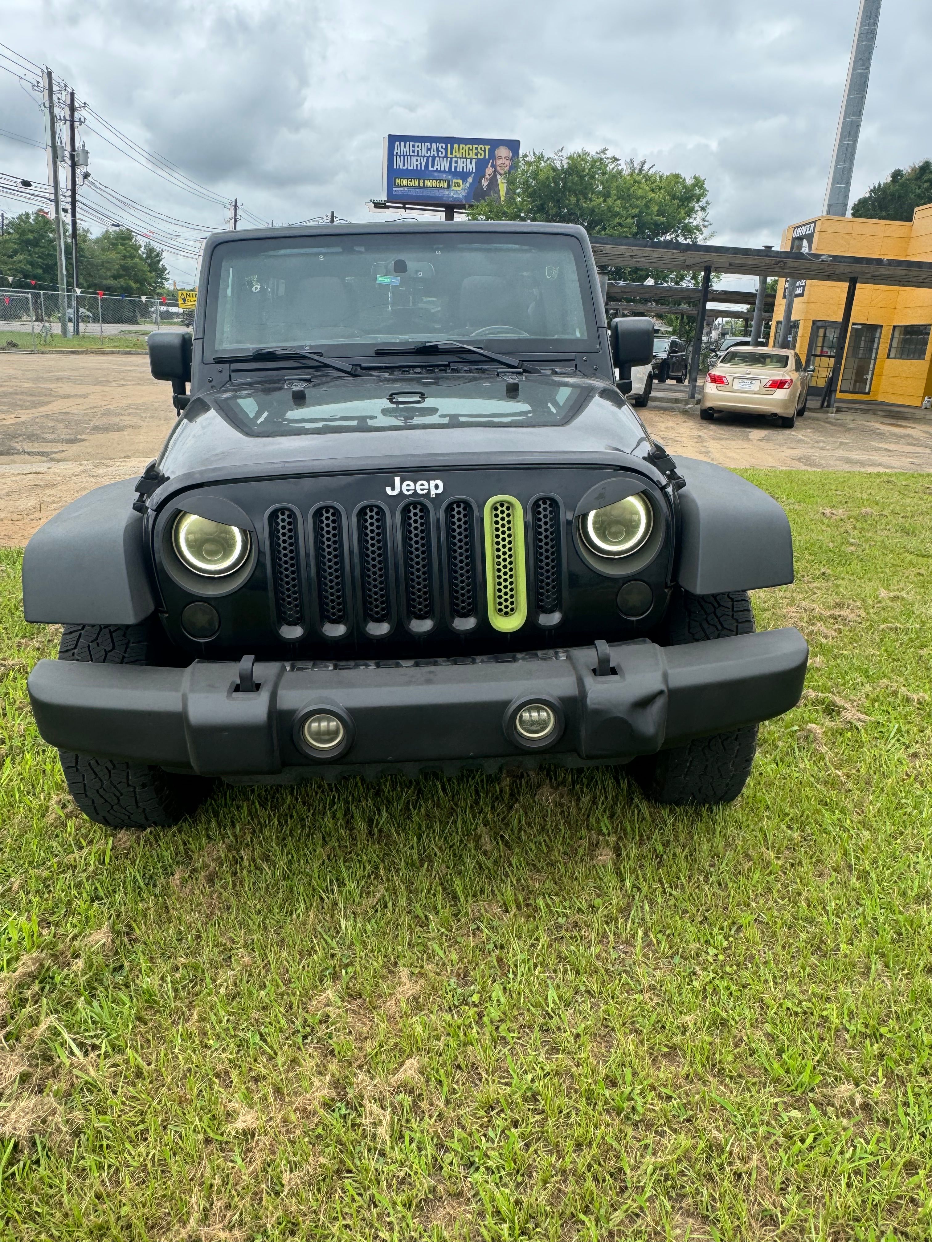 Used 2015 Jeep Wrangler Unlimited Sport w/ Quick Order Package 24S AWD/4WD image 1