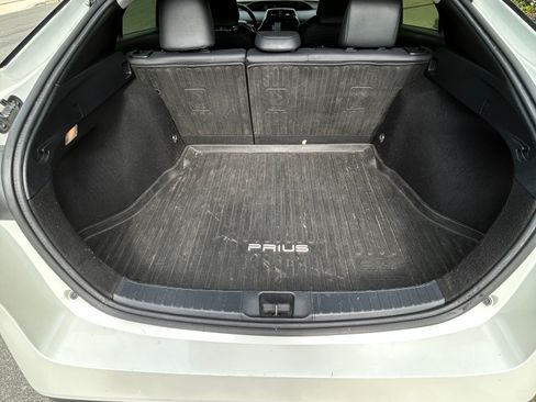 Used 2016 Toyota Prius Four Touring image 23