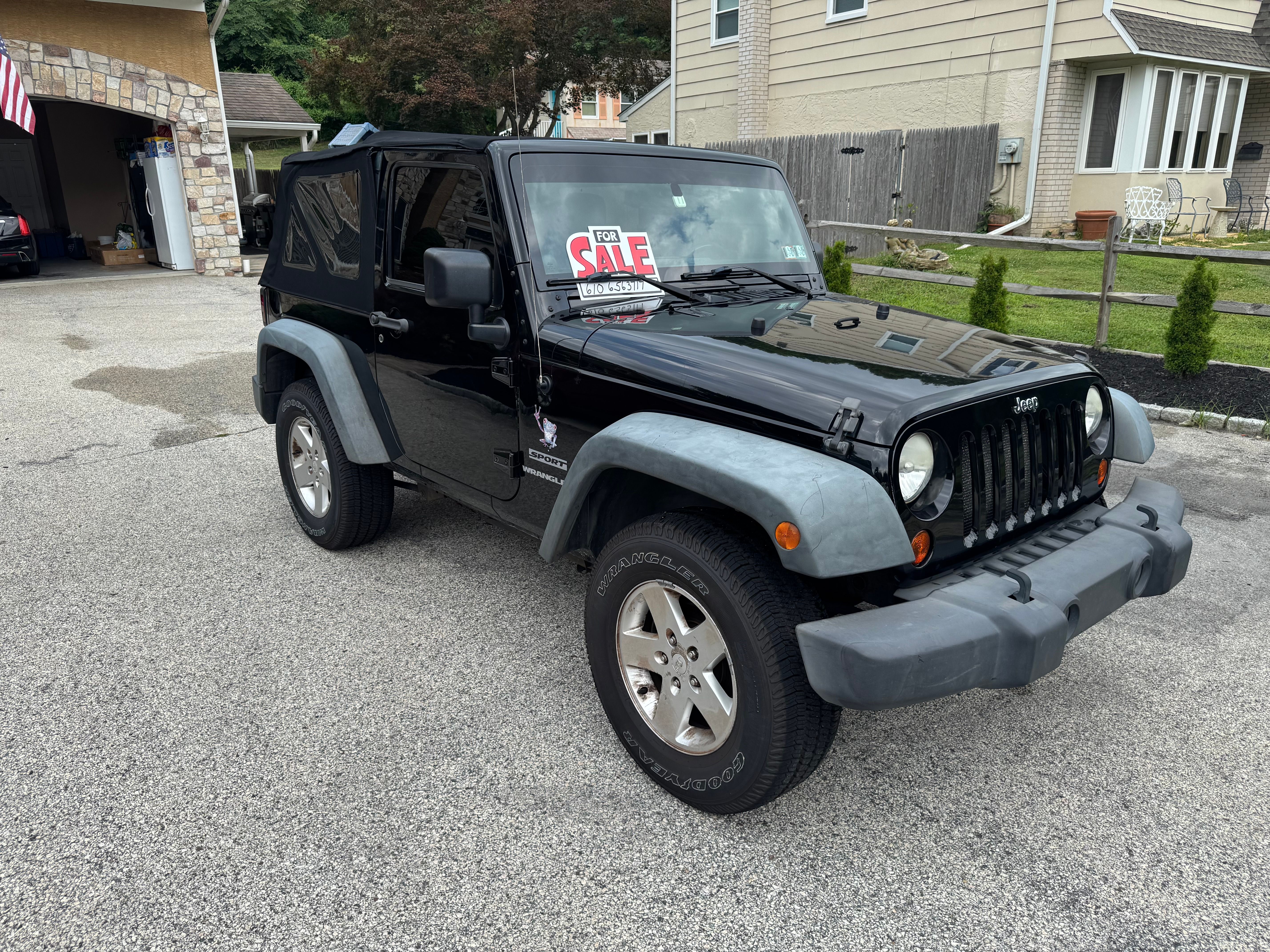 Used 2011 Jeep Wrangler Sport AWD/4WD image 17