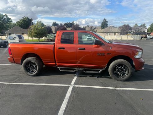 Used 2013 RAM 1500 Express AWD/4WD image 9