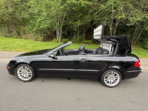 Used 2009 Mercedes-Benz CLK 350 Cabriolet image 19