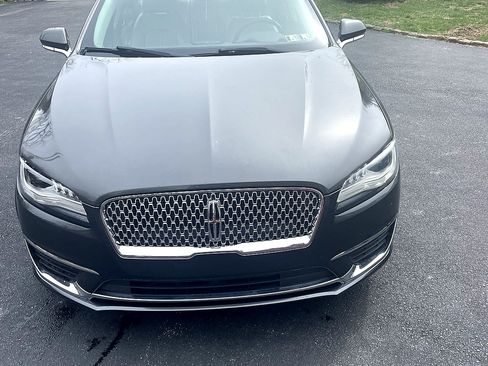 Used 2017 Lincoln MKZ Premiere image 2