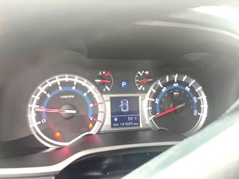 Used 2015 Toyota 4Runner SR5 image 10