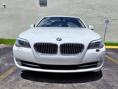 Used 2012 BMW 528i xDrive Sedan image 9