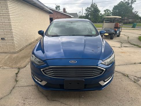 Used 2018 Ford Fusion SE w/ Equipment Group 601A FWD image 16