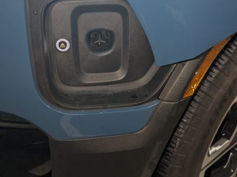 Used 2026 Rivian R1S Adventure image 5