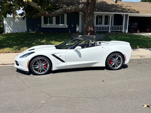 Used 2016 Chevrolet Corvette Stingray Convertible w/ 3LT Preferred Equipment Group RWD image 4