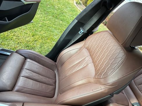 Used 2023 BMW X7 xDrive40i w/ M Sport Package image 18