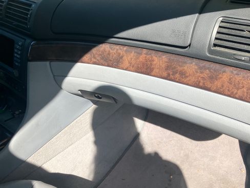 Used 2001 BMW 740iL image 7