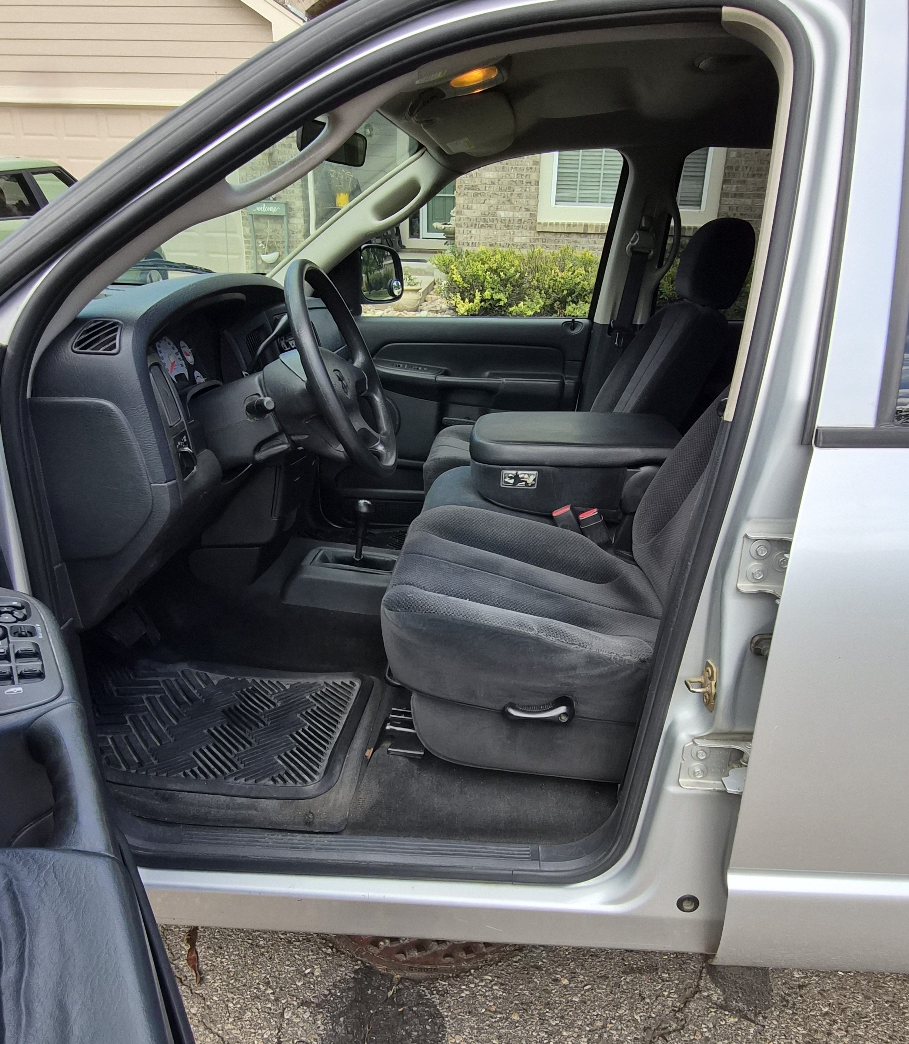 Used 2003 Dodge Ram 2500 Truck SLT AWD/4WD image 9