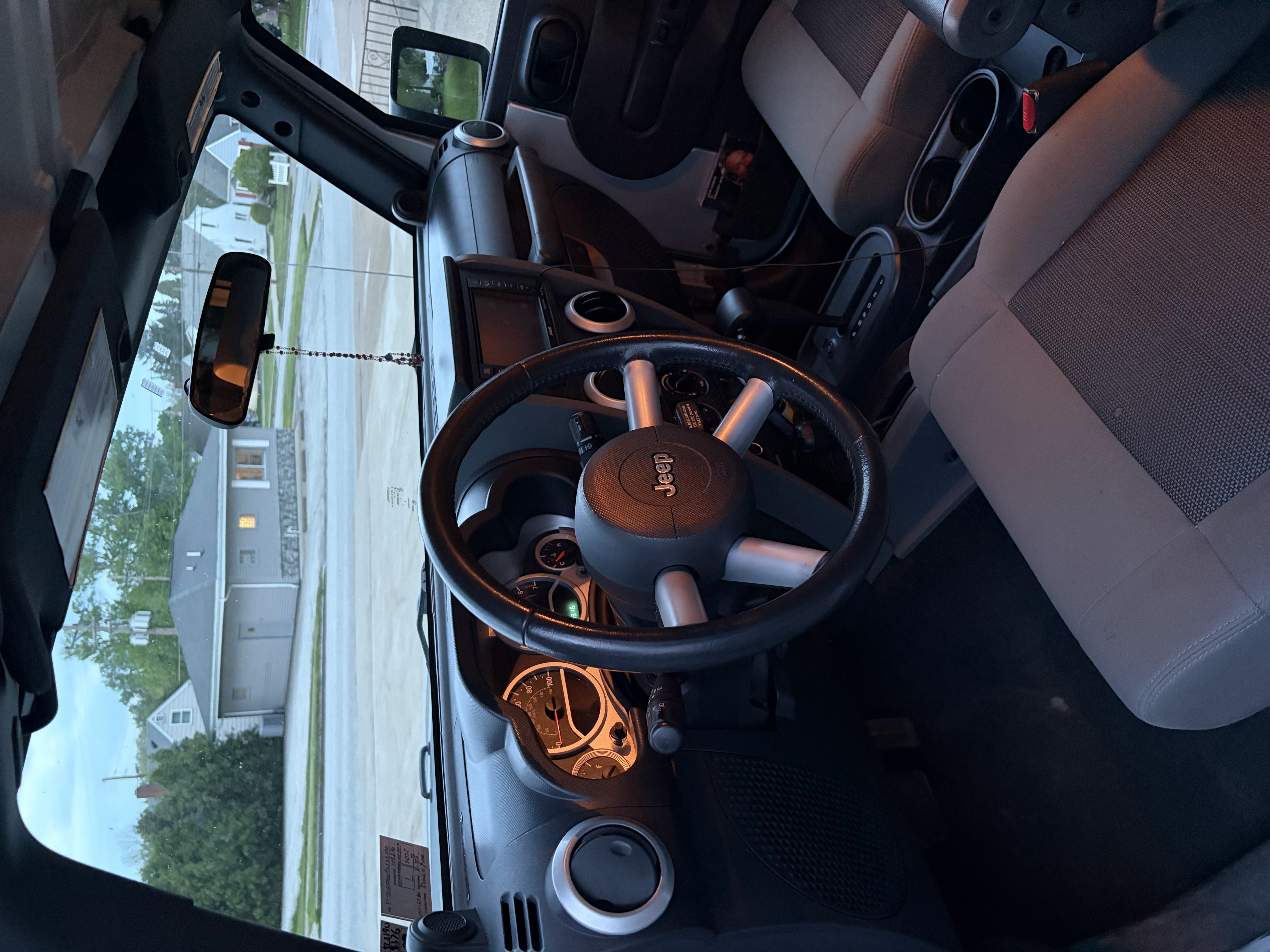 Used 2010 Jeep Wrangler Unlimited Sahara w/ Dual Top Group AWD/4WD image 10
