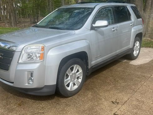 Used 2012 GMC Terrain SLE w/ Convenience Package AWD/4WD image 4