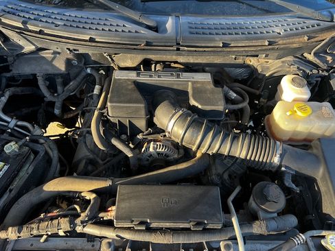 Used 2011 Ford F150 Raptor w/ Raptor Plus Pkg image 9