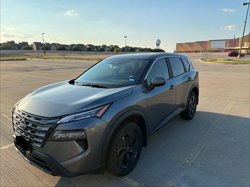 Used 2026 Nissan Rogue SV w/ Cold Weather Package FWD image 6
