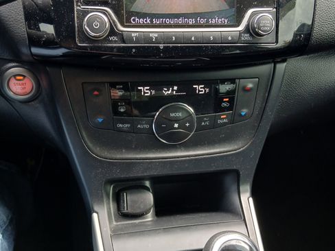 Used 2018 Nissan Sentra SV image 1