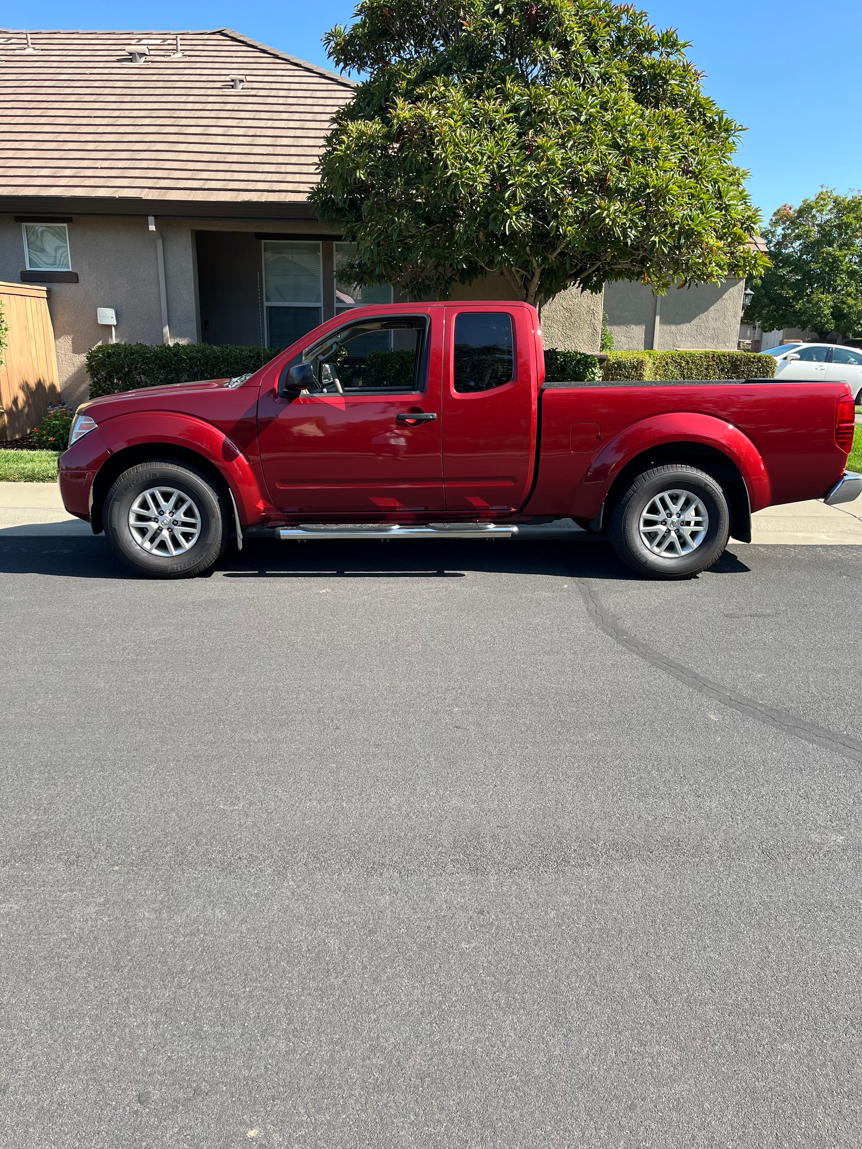 Used 2016 Nissan Frontier SV RWD image 11