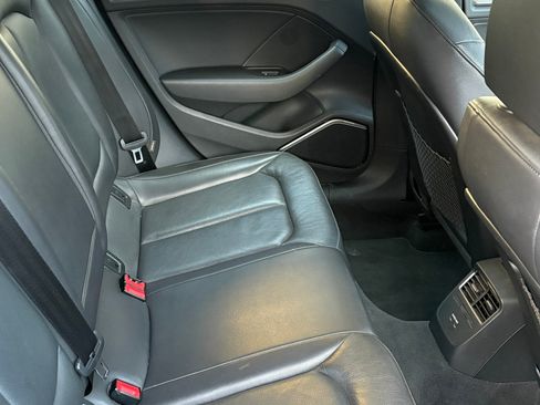 Used 2018 Audi A3 e-tron Prestige w/ Prestige Package image 2