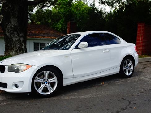 Used 2012 BMW 128i Coupe image 2