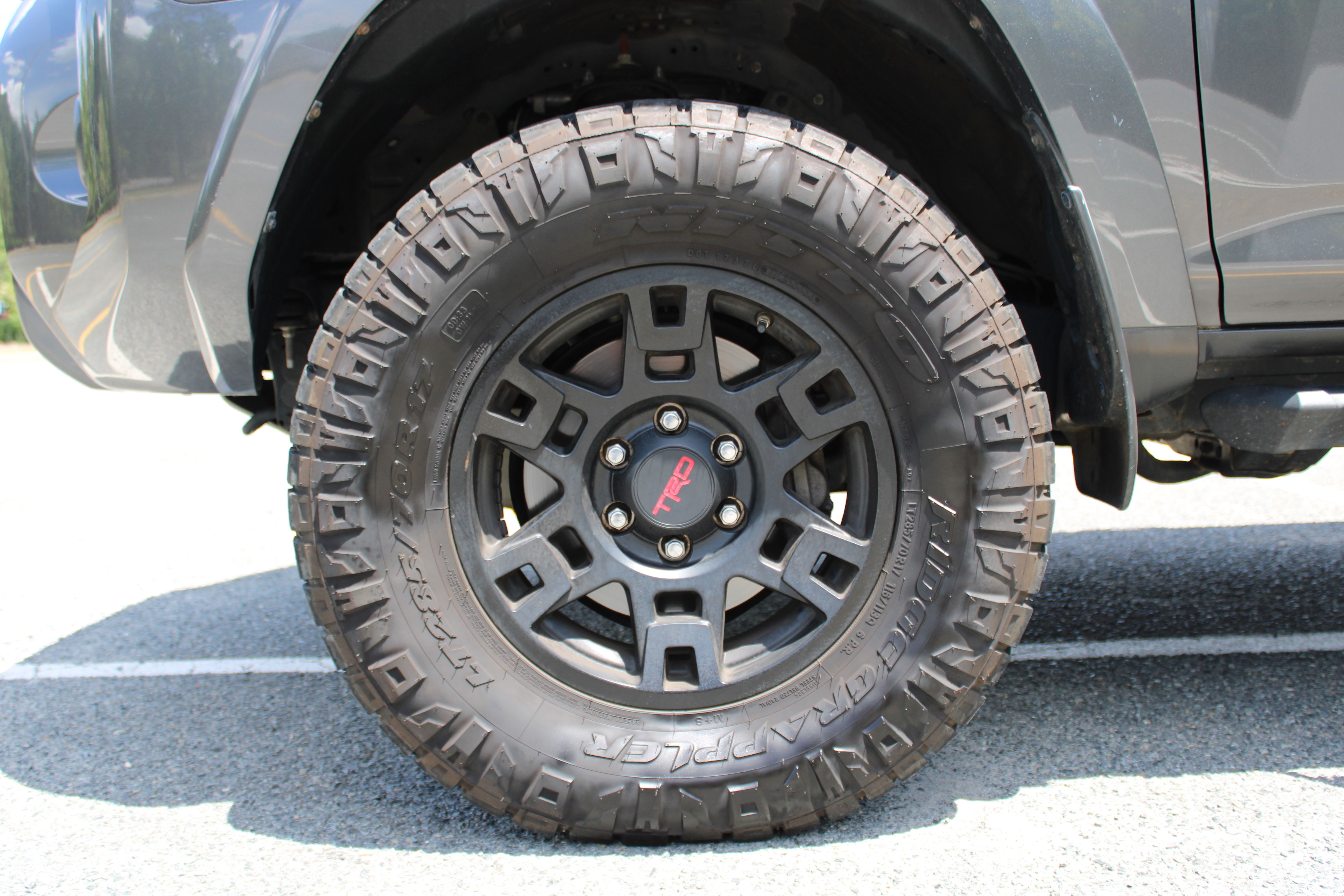 Used 2020 Toyota 4Runner SR5 Premium w/ Moonroof Package AWD/4WD image 9