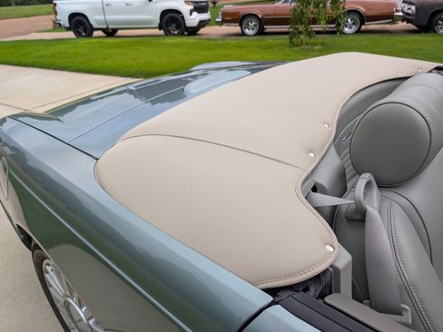 Used 2004 Ford Thunderbird Pacific Coast image 14